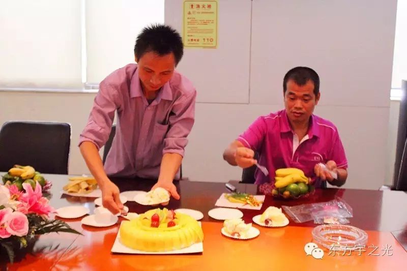 香港正版资料全年